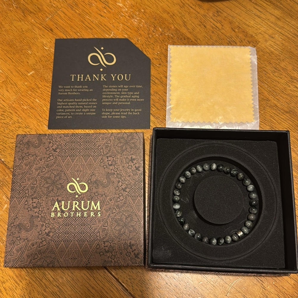 Aurum Brothers Black Tourmaline Bracelet - Picture 4 of 5